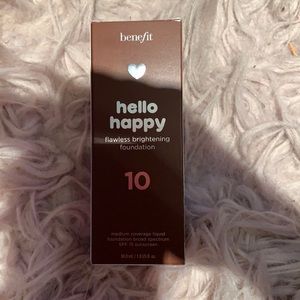 Benefit Flawless Brightening Foundation (10)